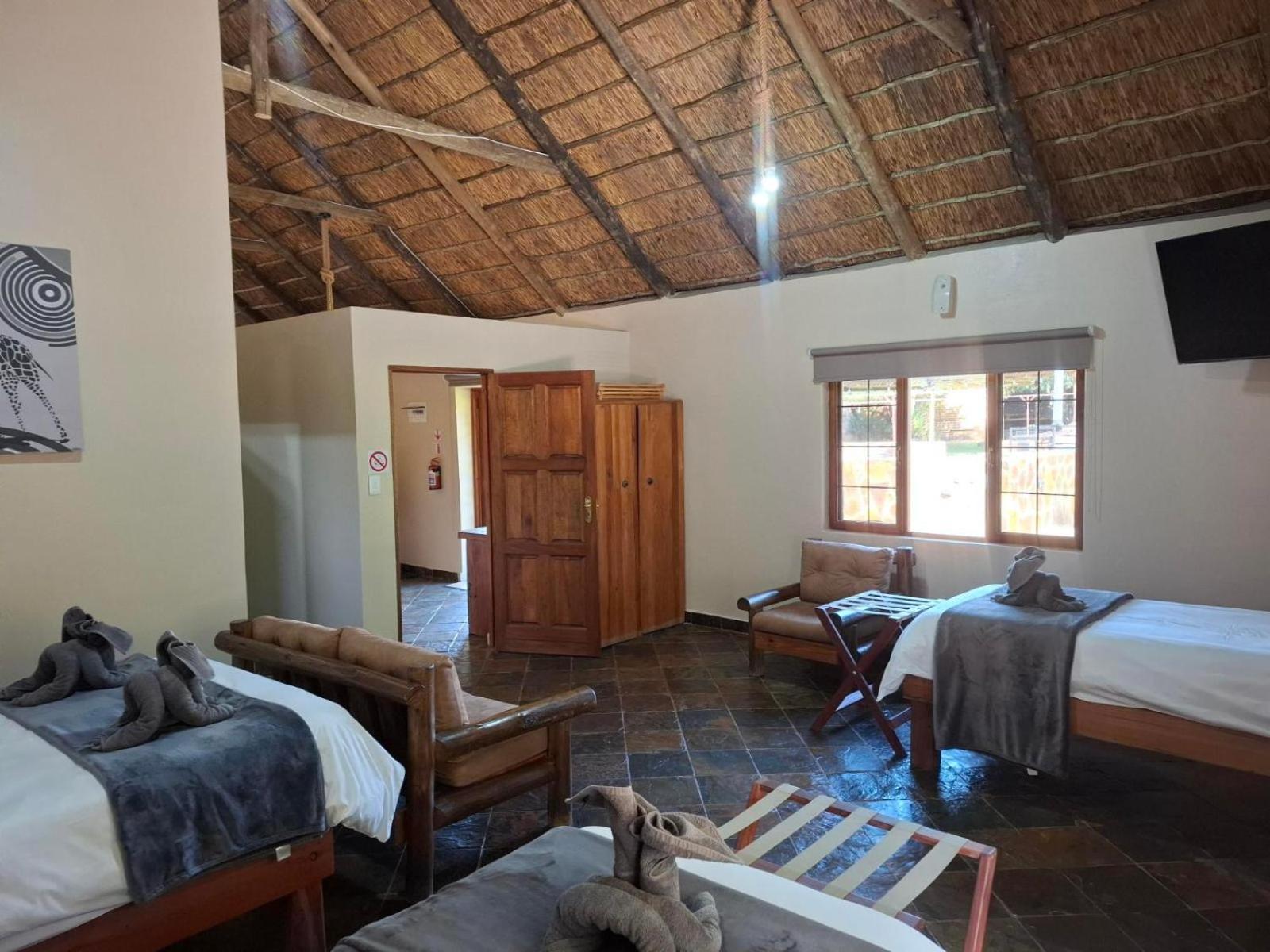 Rocking Giraffe Bush Lodge Groot-Marico Room photo
