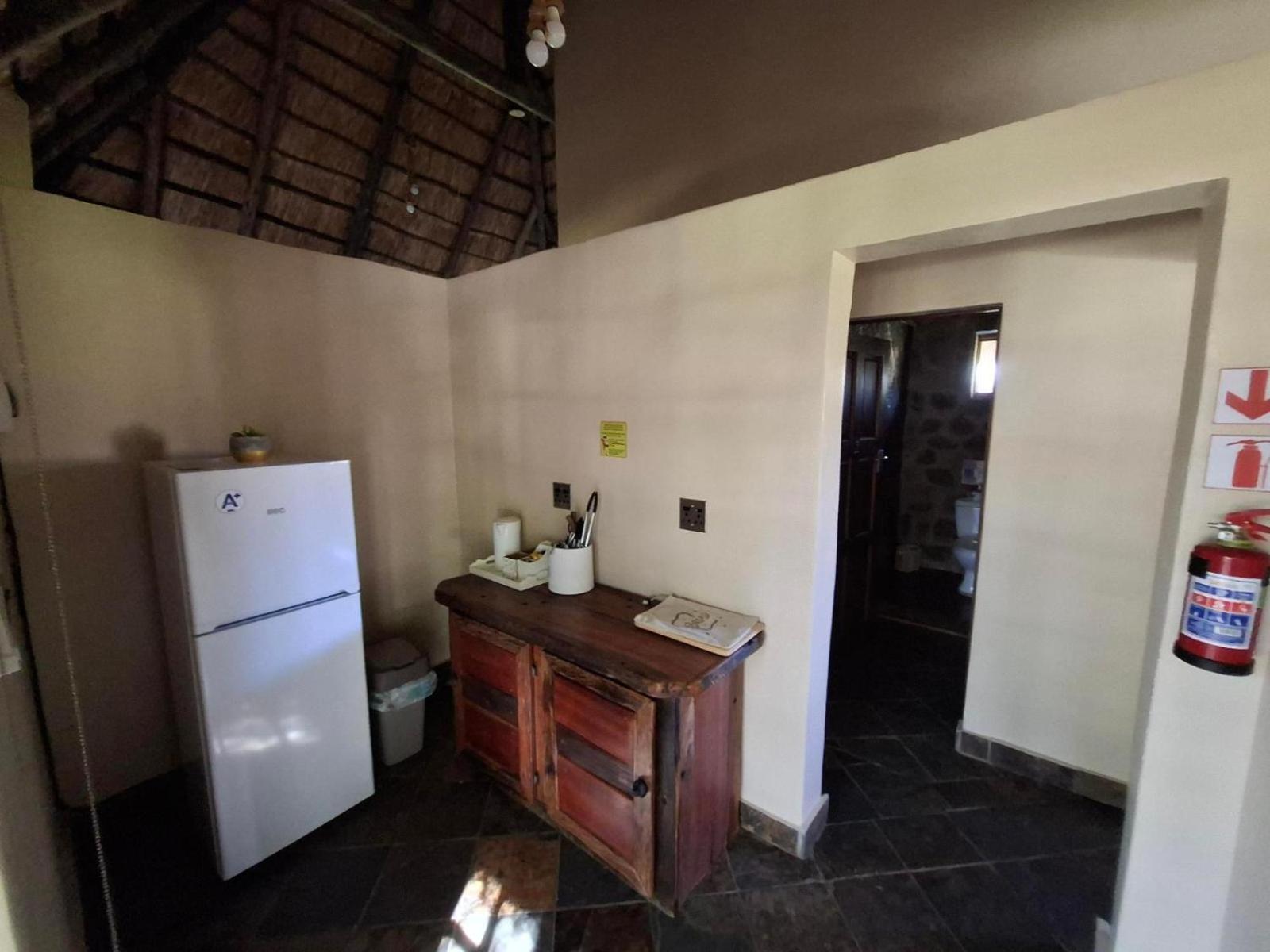 Rocking Giraffe Bush Lodge Groot-Marico Room photo