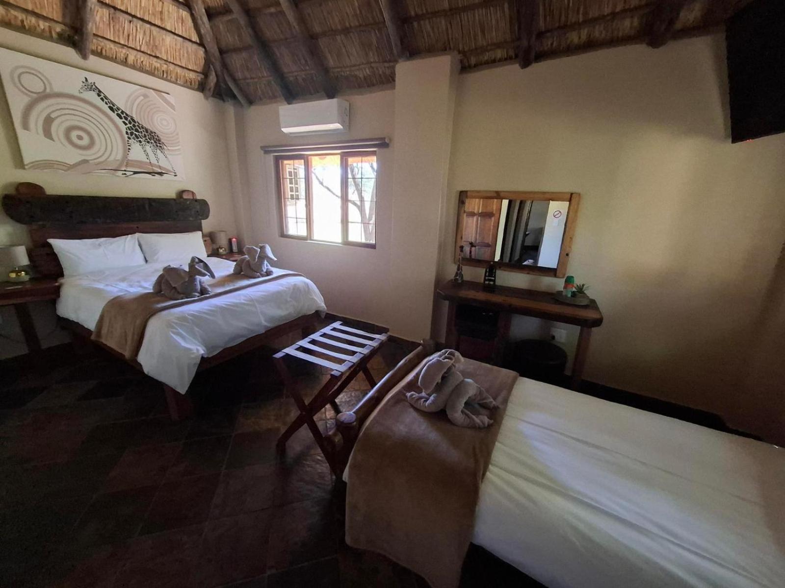 Rocking Giraffe Bush Lodge Groot-Marico Room photo