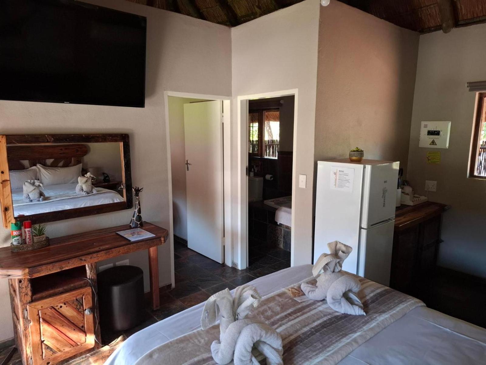 Rocking Giraffe Bush Lodge Groot-Marico Room photo