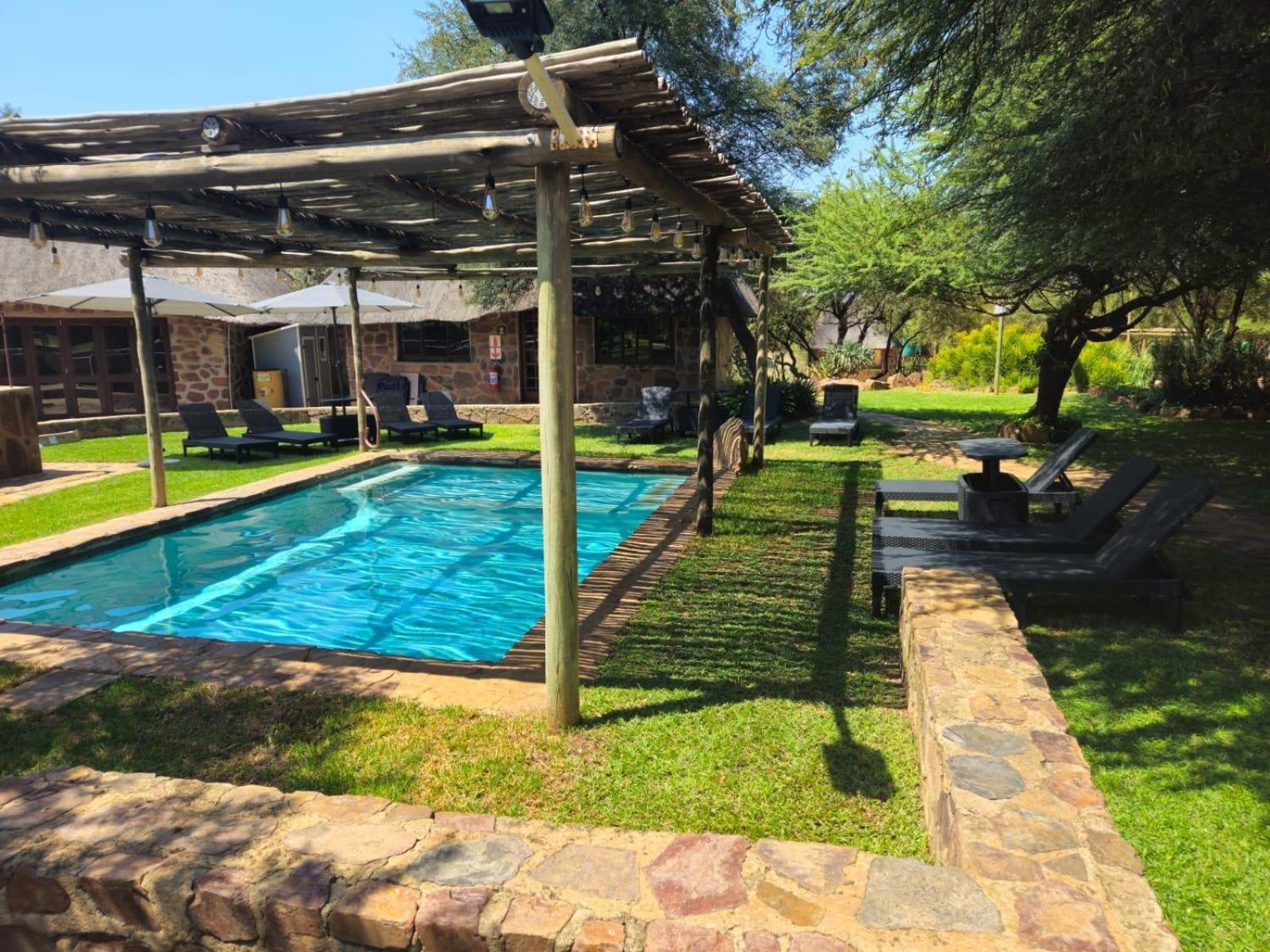 Rocking Giraffe Bush Lodge Groot-Marico Exterior photo
