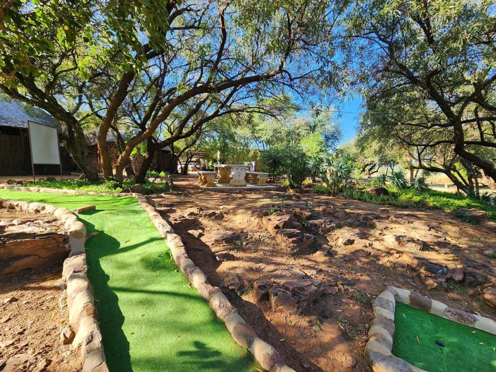 Rocking Giraffe Bush Lodge Groot-Marico Exterior photo